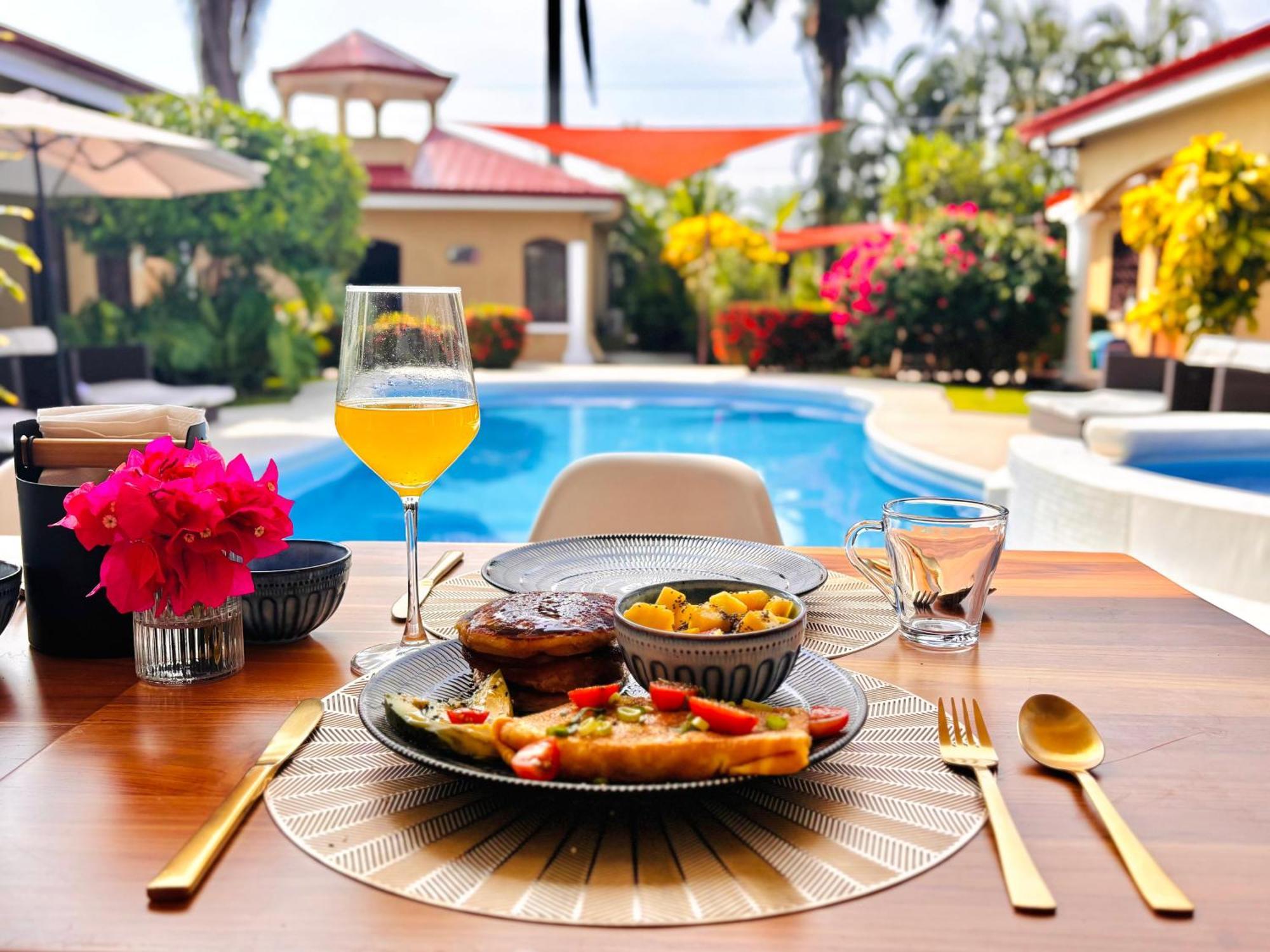 Las Brisas Resort And Villas Jaco Bagian luar foto